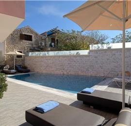 7 bedroom seaside villa with pool, Kassiopi, sleeps 13